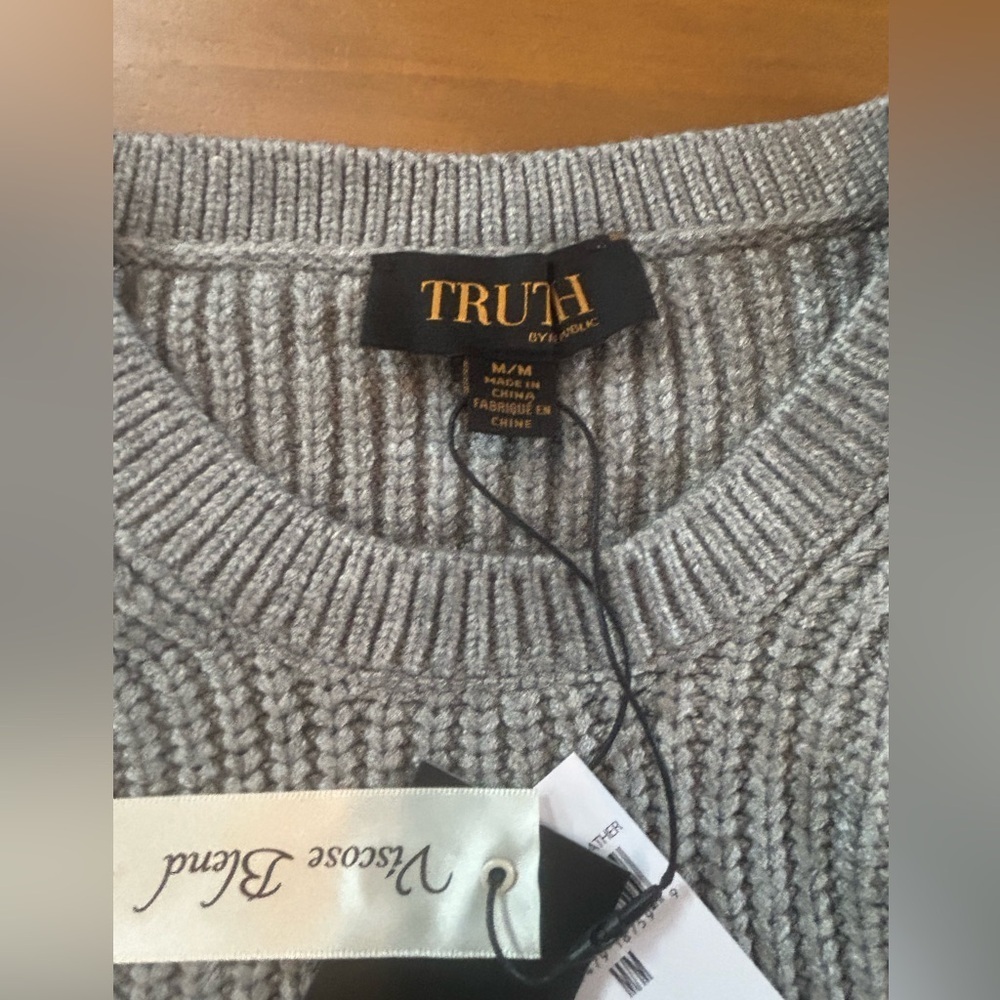 NWT Truth by Republic Gray Knit Sleeveless Sweater - Picture 3 of 9